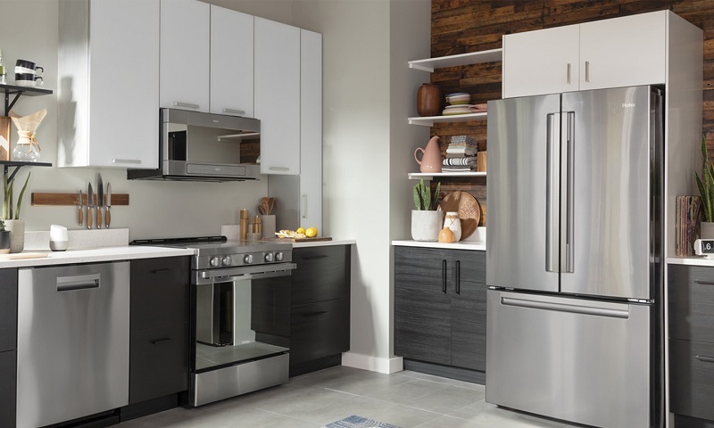 Nên trang bị cho nhà bếp của bạn những đồ nội thất, thiết bị nhà bếp thông minh, hiện đại.